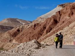 Vi återvänder till Marrakech via gamla garnisonsstaden Ouarzazate,