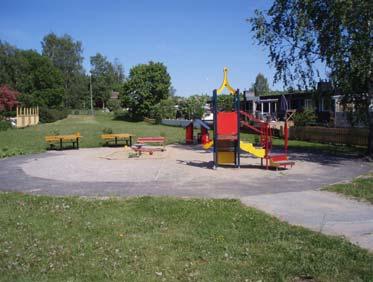 Denna lekplats är avsedd för alla barn mellan 1 och 15 år.