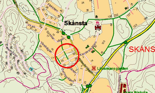 Att ta sig hit: Närmsta P-plats finns på Getingvägen. Närmsta hållplats för lokaltrafik finns på Roslagsvägen och heter Skånsta buss nr. 623. Gångpassage finns under Roslagsvägen.