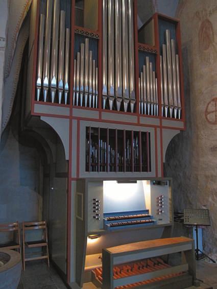 LEMLAND Sta Birgitta kyrka 19 stämmor Grand Orgue (I): Bourdon 16 Montre 8 Flûte harmonique 8 Violoncelle 8 Bourdon 8 Prestant 4 Quinte 3 Doublette 2 Plein jeu 2-3r 2 Recit (II): Cor de Nuit 8 Viole