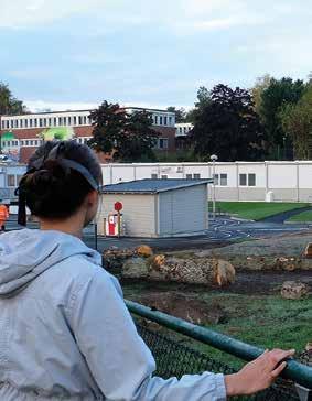 Kundkontakt hängde med för att se hur en vanlig arbetsdag ser ut för henne. Klockan är sju på morgonen och Sofia Tabod har precis kommit till Lillhagsparken där hon har sitt kontorsrum.