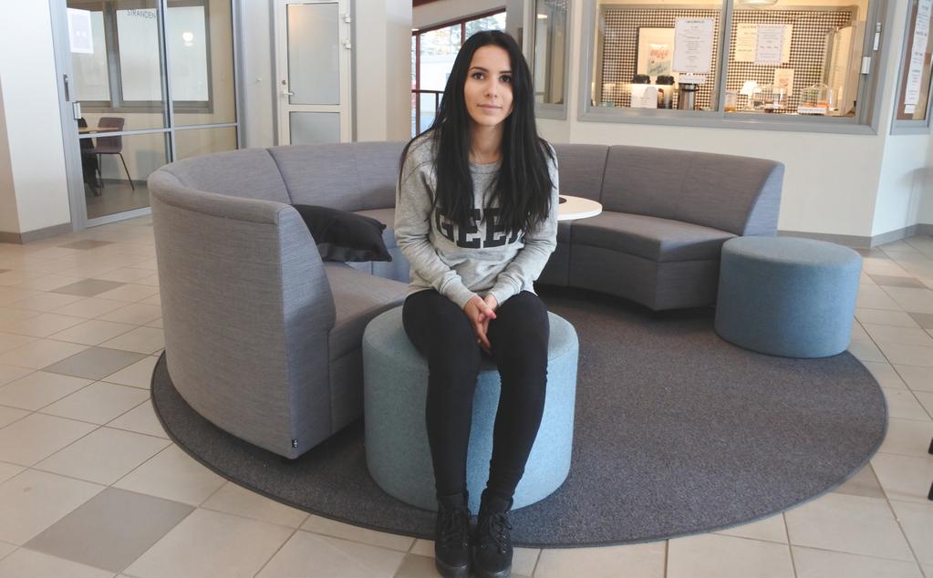 VANESSA GASHI, deltagare på Allmän kurs Det finns alltid en axel att vila på Tre deltagare från Allmän kurs på Sommenbygdens folkhögskola berättar att de fått nya insikter sedan de började.