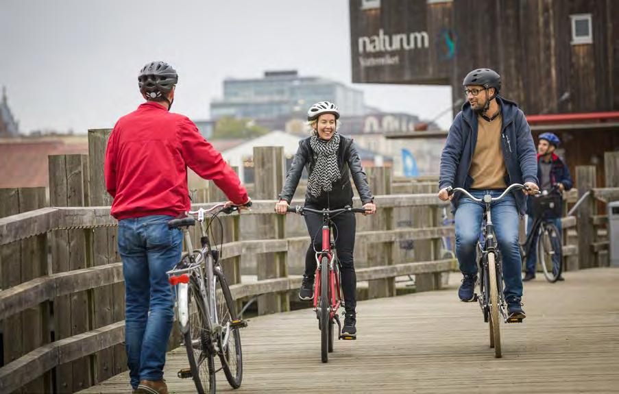 9. VATTENRIKET & NATURUM Redo för en naturupplevelse utöver det vanliga? Vattenriket Få platser i Sverige har en så rik och varierad natur som Vattenriket.