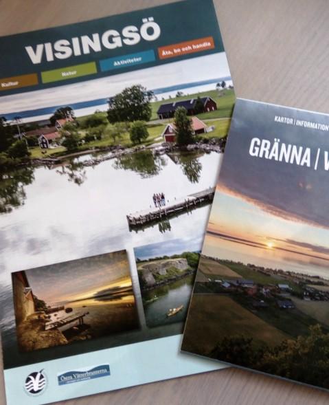 Vårresa till Visingsö Följ med oss på bussresa till Visingsö och Gränna! Dag 1: Väl framme i Gränna inleder vi med att ta färjan över till Visingsö, där vi får en guidad tur i vår buss.