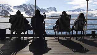 Omfattande informationsmaterial innan avresa och en illustrerad loggbok efter hemkomst I PRISET INGÅR INTE: Flyg till/från Longyearbyen.