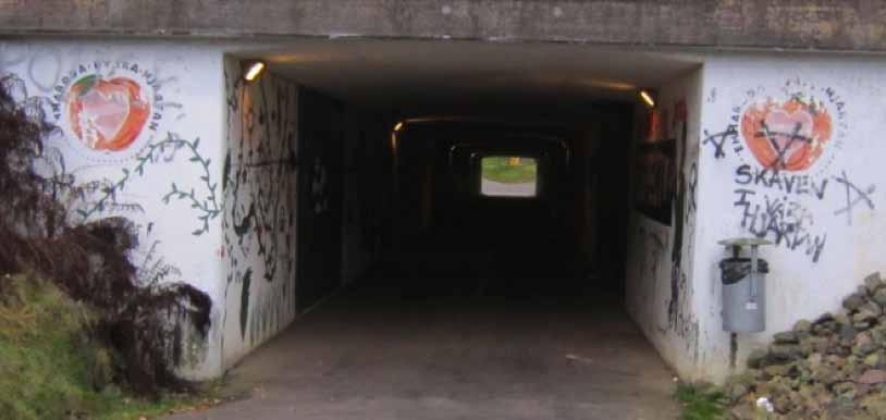 4 Befintlig tunnel under järnvägen kan göras hälften så lång.