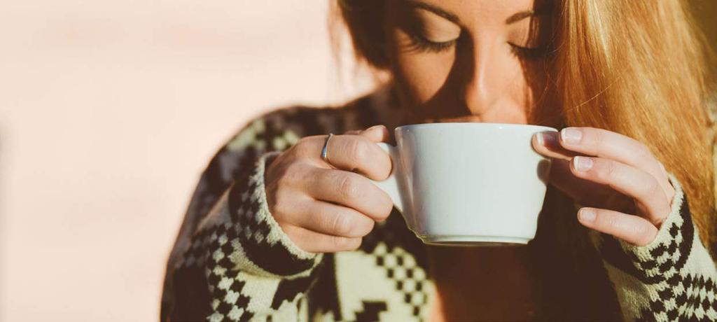 EASD. Kaffe förlänger livet 66% vid diabetes för kvinnor Det ser ut som att både kaffe och te kopplas till en bättre överlevnad bland kvinnliga patienter med diabetes.