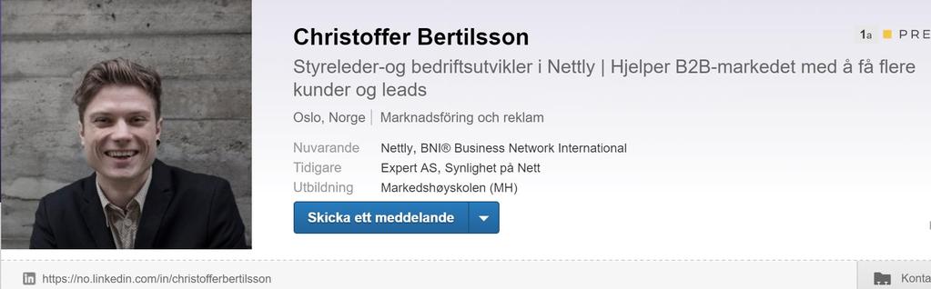 Steg 3 - Skriv en beskrivande yrkestitel 7 Din yrkestitel, detta är en av de bästa annonseringsplatserna du som person har på LinkedIn, du måste undgå att bara skriva din