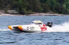 år, Esbo, Finland Navigatör: Joakim Blomkvist, 31 år, Finland Båt/Motor: Twister 24/Mercury SX 200 ROS C-86 C-45