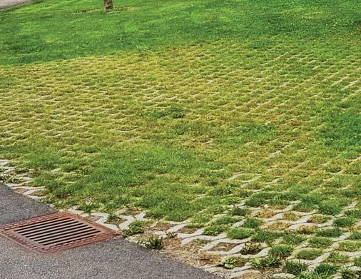 MB7 - Armerat gräs Betecknar ytor med gräsarmering konstruerade av betong eller hårdplast, vars användningsområden exempelvis kan utgöras av brandgator, parkeringsplatser, släntbeklädnad med mera.