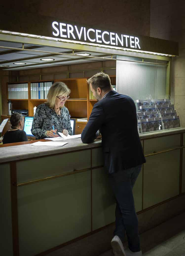 Servicecentret i Bankhallen är en knutpunkt i förvaltningens stöd och service till ledamöterna.