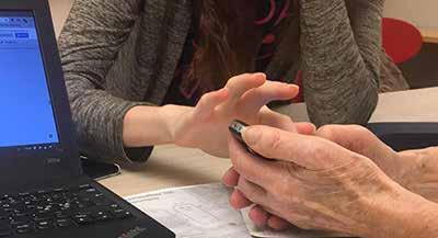 IT-HJÄLPEN Har du frågor om din dator, surfplatta eller mobiltelefon? Biblioteken i Mölndal hjäper dig som har frågor om teknik i vardagen. Inga frågor är för dumma. Kostnadsfritt, varje vecka.