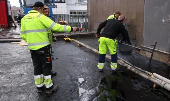 NCC företag) lade gjutasfalt just denna