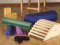 Iyengar Yoga fördjupningskurs hösten 2017 våren 2018 Kursdagar: 2017: 26-27 aug, 30 sep-1okt, 4-5 nov, 25-26 nov 2018: 27-28 jan, 24-25 feb, 24-25 mars, 21-22 april Kurstimmar: Totalt är utbildningen