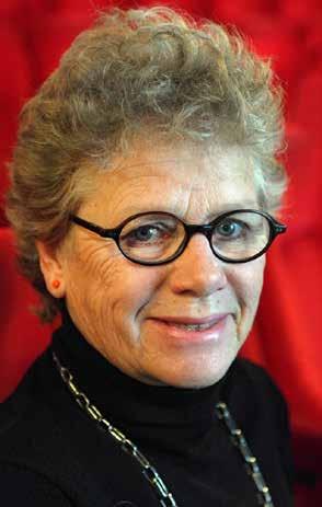 Iledig av Margareta Bäck-Wiklud professor emerita i socialt arbete vid Istitutioe för socialt arbete, Göteborgs uiversitet Föräldraskap, föräldrastöd och familjers villkor Att ha ett arbete är