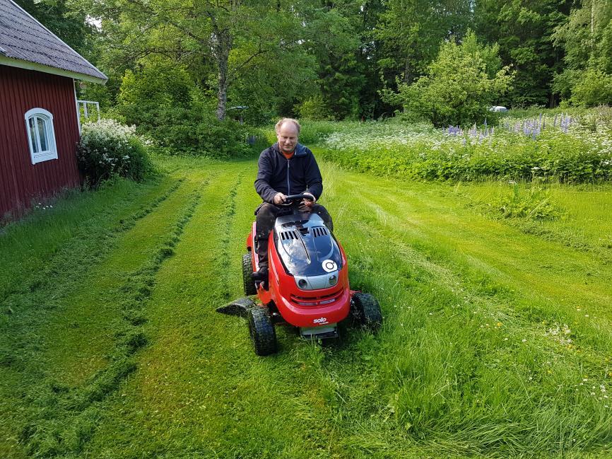 Stöd oss Stöd oss i arbetet med att förverkliga visionen om ett utökat utbildningscentrum i Varnhem! Skänk en gåva till verksamheten på plusgiro 64 67 35-1.