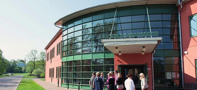 GYMNASIEFÖRBUNDETS VERKSAMHET Ölands Gymnasium Du märker skillnaden! Ölands gymnasium är den lilla, mysiga och familjära skolan där alla känner alla.