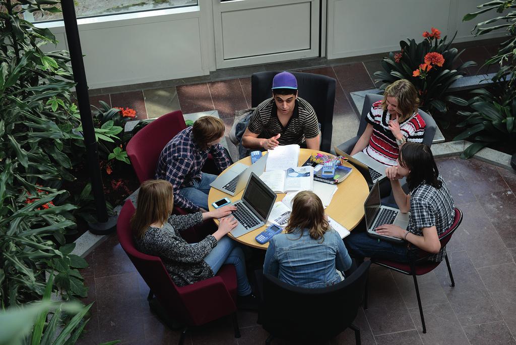 PRIORITERADE OMRÅDEN - NÅ KUNSKAPSMÅLEN Alla elever skall nå kunskapsmålen Skolan ska ge alla elever förutsättningar att nå kunskapsmålen.