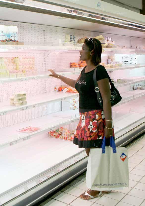 Strejk har tömt hyllorna i affärerna i Guadeloupe, som tillhör Frankrike.