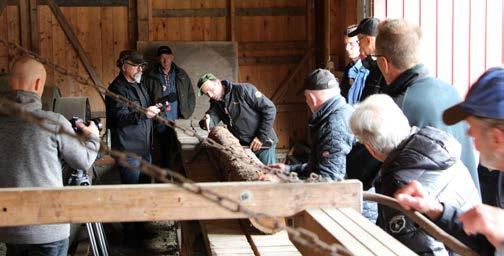 Arbetslivsmuseerna visar ofta den specialkunskap som behövts för att kunna utföra verksamheten i företaget och arbetsplatsen som museet visar.