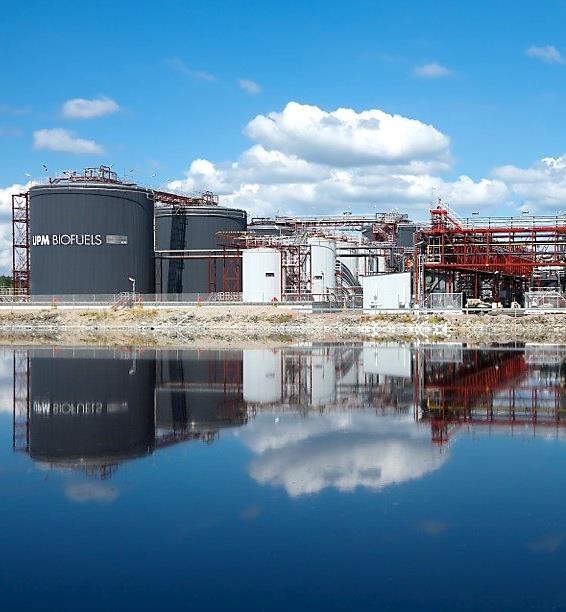 Tillväxtprojekt Bioraffinaderiet i Villmanstrand startade kommersiell produktion i januari 215 Världens första bioraffinaderi som producerar träbaserad avancerad förnybar biodiesel, kapacitet 1 ton