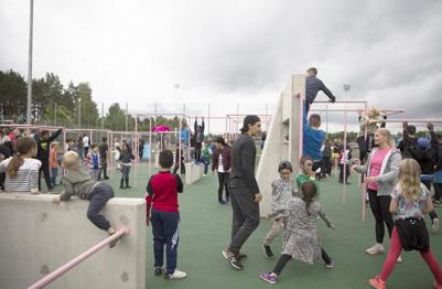 Ingen vill träna bland skräp eller ta sönder det verktyg som gör deras idrott möjlig. Ljudnivån är väldigt låg inom parkouren jämfört med andra idrotter. Man behöver inga redskap som för väsen.