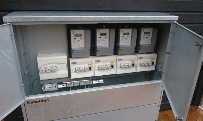 1 Elektricitet och jordfelsbrytare Varje lägenhet har ett elcentralskåp, där all el kommer in i bostaden.