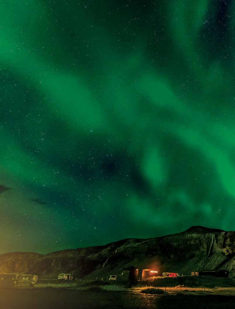 VI KOMMER LÄNGRE TILLSAMMANS Om du besöker Island finns det en fras som du ofta kommer att få höra.