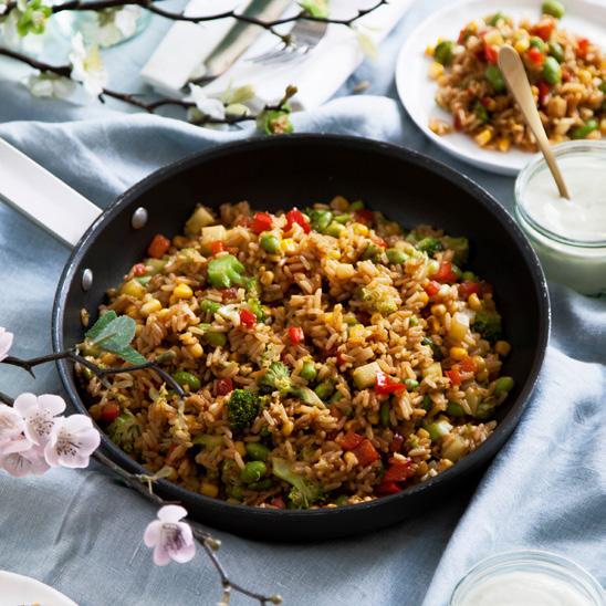 asiatiska tillbehör Recept 4: Riswok med limeyoghurt och cashewnötter Recept 5: