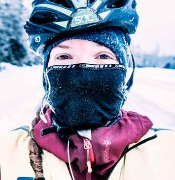 FREDRIKA EK JAG VILL LÄRA KÄNNA VÄRLDEN Klockan 13 den 13 januari, ettusenfyrtiotvå dagar och 5 100 mil sedan hon lämnade Sundsvall för att cykla jorden runt, var Fredrika Ek hemma igen.