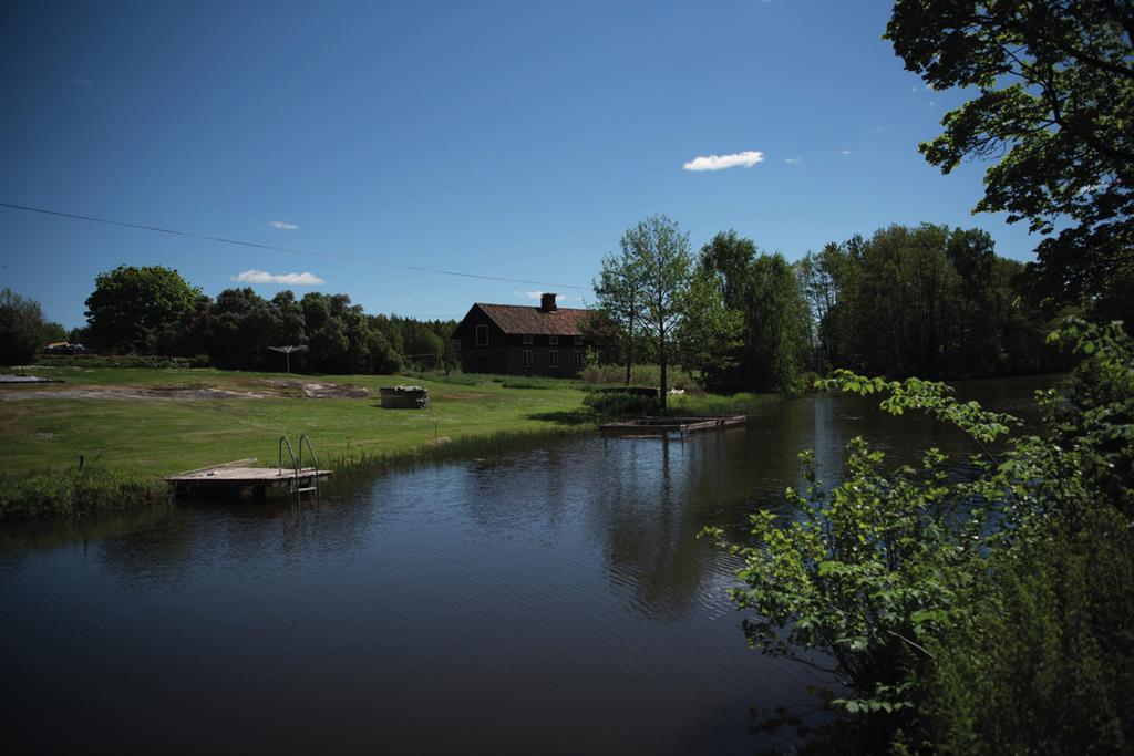 vätskeersättning. Servera gärna vätskerik mat, till exempel grönsaker och frukt.