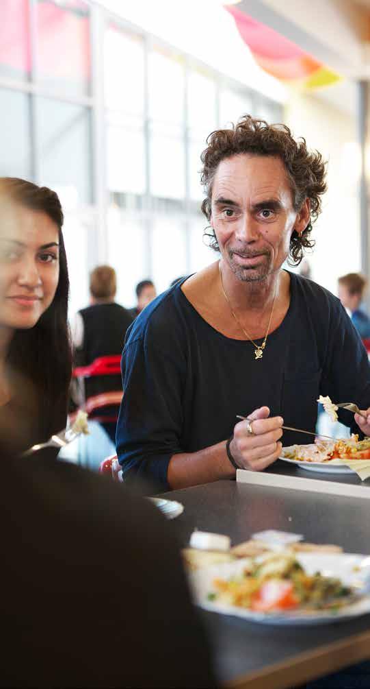 Delaktighet ger engagemang Genom att låta elever engagera sig i måltidsfrågor kan skolan ta del av elevernas syn på skolmåltiden.