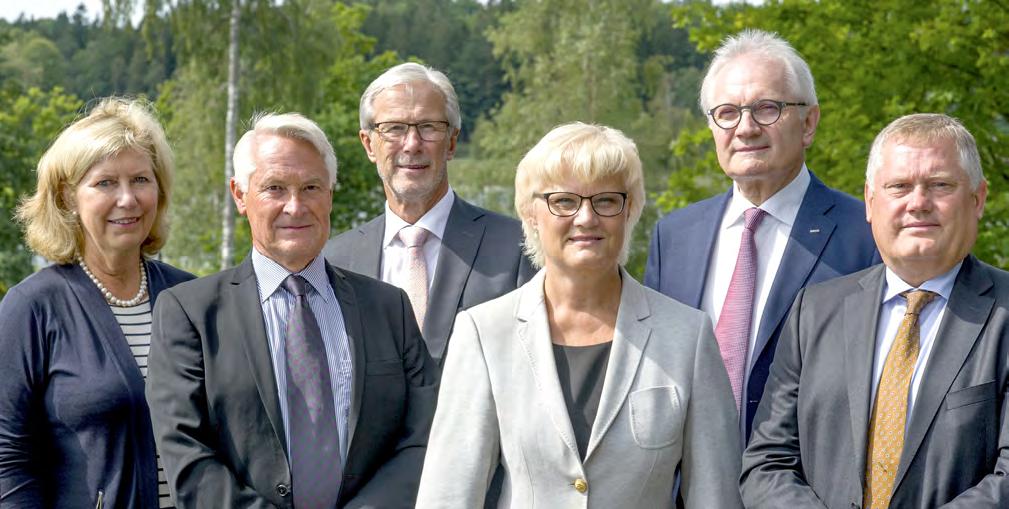 Styrelsens försäkran Styrelsen och verkställande direktören intygar att koncernredovisningen har upprättats i enlighet med de internationella
