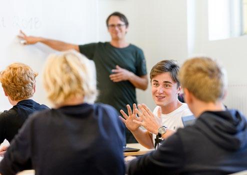 teoretiska ämnen. Du lär dig saker som du sedan verkligen har nytta av ute i arbetslivet.