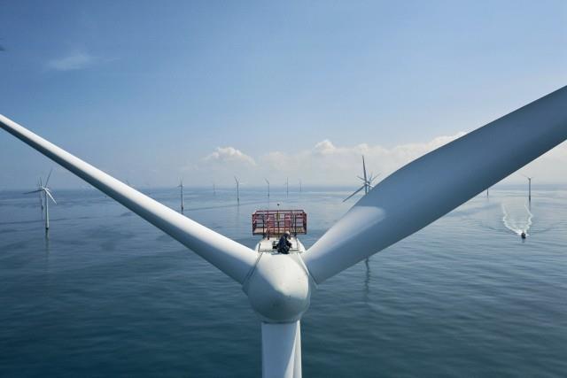 Wind Affärsområdet Wind ansvarar för utveckling, konstruktion och drift av Vattenfalls vindkraft, samt storskalig och decentraliserad solkraft och batterier.