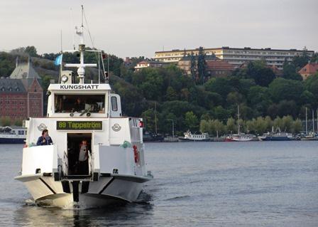 I och med att linjen permanentas kommer högre tillgänglighetskrav ställas på tonnaget jämfört med vad som var fallet under försöksperioden.