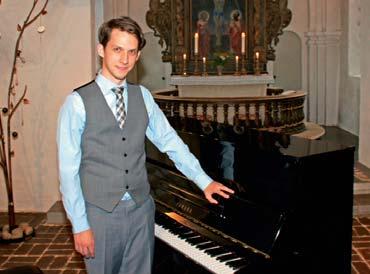 18 Hässlunda kyrka Hur kan en enda fiol låta som en hel orkester?