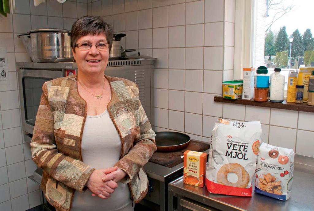 Husmor slutar efter 26 år Kyrknytt har fått en pratstund med Ellinor Nilsson som i sommar slutar sin tjänst efter 26 år som församlingens husmor.