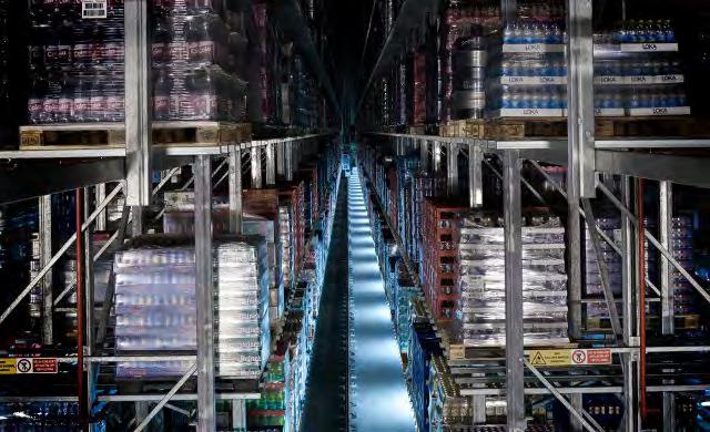 FÖRPACKNING Våra förpackningar påverkar miljön Våra förpackningar har ofta större miljöpåverkan än själva drycken i sig.