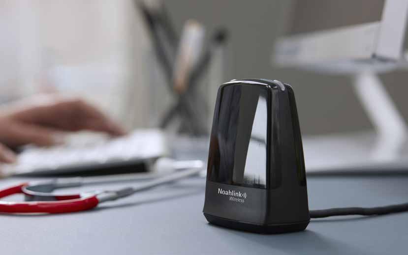 . Sätt i batteri och stäng batteriluckan på hörapparaterna som ska programmeras.. Klicka på Anslut överst till höger på startsidan. Första anpassningen med ReSound Smart Fit TM.