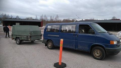 12 Mars Tillsammans med Gävlekåren anordnades en kurs i att backa med släpvagn hos Gävleborsgruppen på Kungsbäck. Gävleborgsgruppen var vänliga nog att ställa fordon och släpvagnar till förfogande.