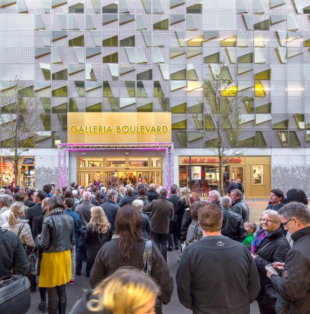 SAMMANFATTNING Position: Hjärtat av staden och primär plats för shopping och underhållning 37 Butiker 21 000 m²