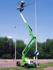 LED-/TELESKOPBOMLIFT Nifty HR12 RÄCKVIDD 12,2 m 200 kg 6,1 m 1,1 x 0,65 m 1,6 m 4,1 m 0 0 1m 5ft 10ft 15ft 20ft 25ft 2m A B 3m 4m