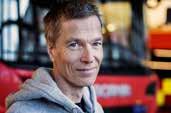 Begränsat antal platser. Hämta fribiljett på biblioteket för att säkra din plats i förväg. I samarbete med ABF Södertälje-Nykvarn.
