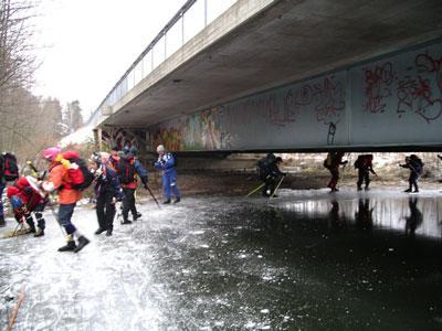 (11/1) Lunchrast på fin klippa