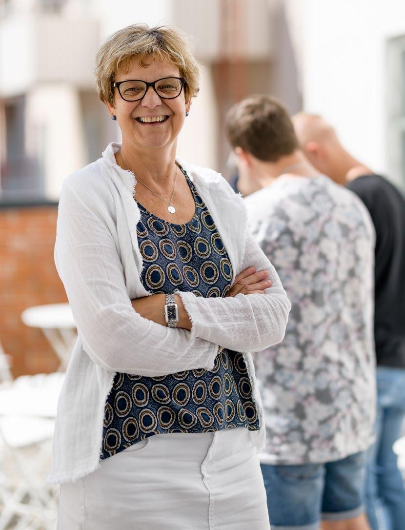 Våga vara ambitiös. Orka hela vägen. Karlshamn Fria Läroverk är en gymnasieskola som brinner för att locka fram det bästa ur varje elev, och vi har en tydlig syn på hur det ska gå till.