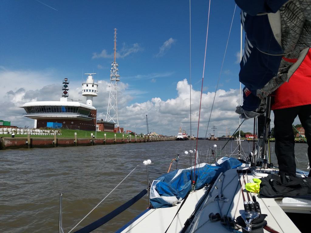 Förberedelser och logistik Tankarna på att ställa upp i Fastnet Race formades under hösten 2016.