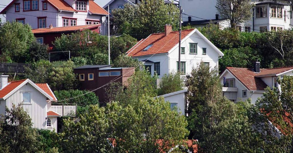 Nelskamp enkupig lertegelpanna Den ofalsade tegelpannan har lång tradition i Sverige och av estetiska skäl är det många som fortfarande föredrar den.