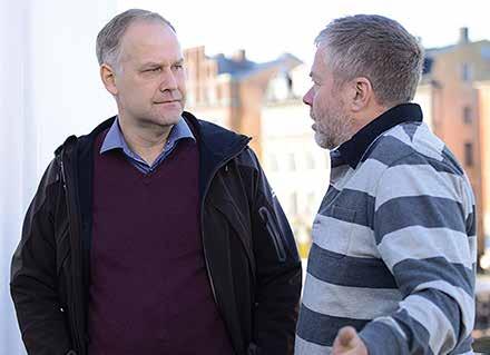 Daniel Estius och Jens Törnquist, på föregående uppslag, har gått Sjömansskolan och även jobbat på lastbåtar innan de hamnade i skärgårdsflottan.