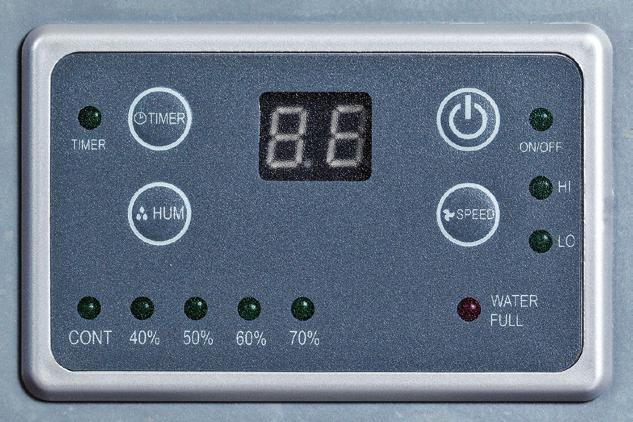 Torkning med avfuktare är mycket ekonomiskt och effektivt. Energiåtgången är minimal jämfört med att värma och sedan ventilera bort fukten.